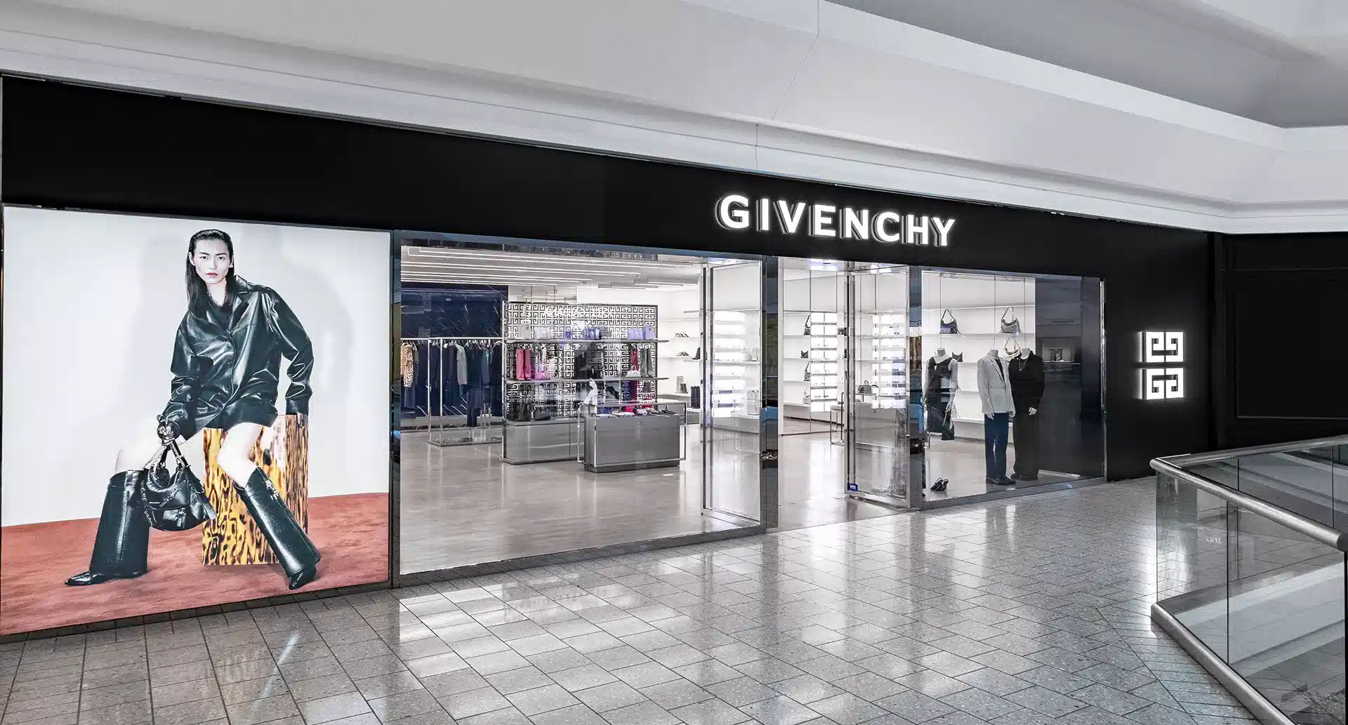 Banner 1 - Givenchy Rom&acirc;nia