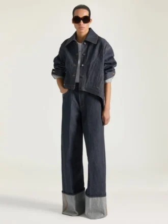 Blugi cu tivuri nefinisate