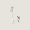 Cercei asimetrici cu perle de cristal din metal, cristale și perle Cercei asimetrici cu perle de cristal din metal, cristale și perle