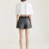 Pantaloni scurți din lână cu pli dublu Pantaloni scurți din lână cu pli dublu