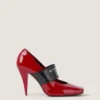 Pantofi cu toc înalt din piele lăcuită, cu linie pătrată decupată și bandă Givenchy Pantofi cu toc înalt din piele lăcuită, cu linie pătrată decupată și bandă Givenchy