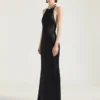 Rochie cu gât halter din crep și satin Rochie cu gât halter din crep și satin