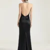 Rochie cu gât halter din crep și satin Rochie cu gât halter din crep și satin