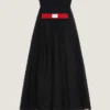 Rochie de seară bustieră cu capă în spate, din dantelă Rochie de seară bustieră cu capă în spate, din dantelă