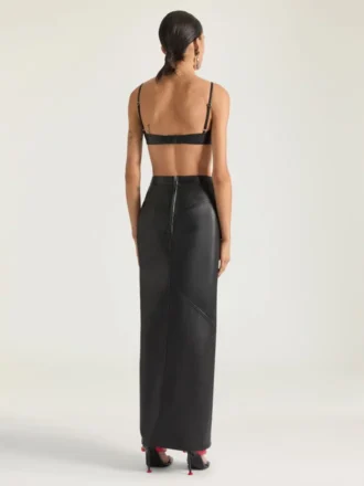 sutien decupat din piele