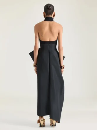 Top cu gât halter din lână și viscoză